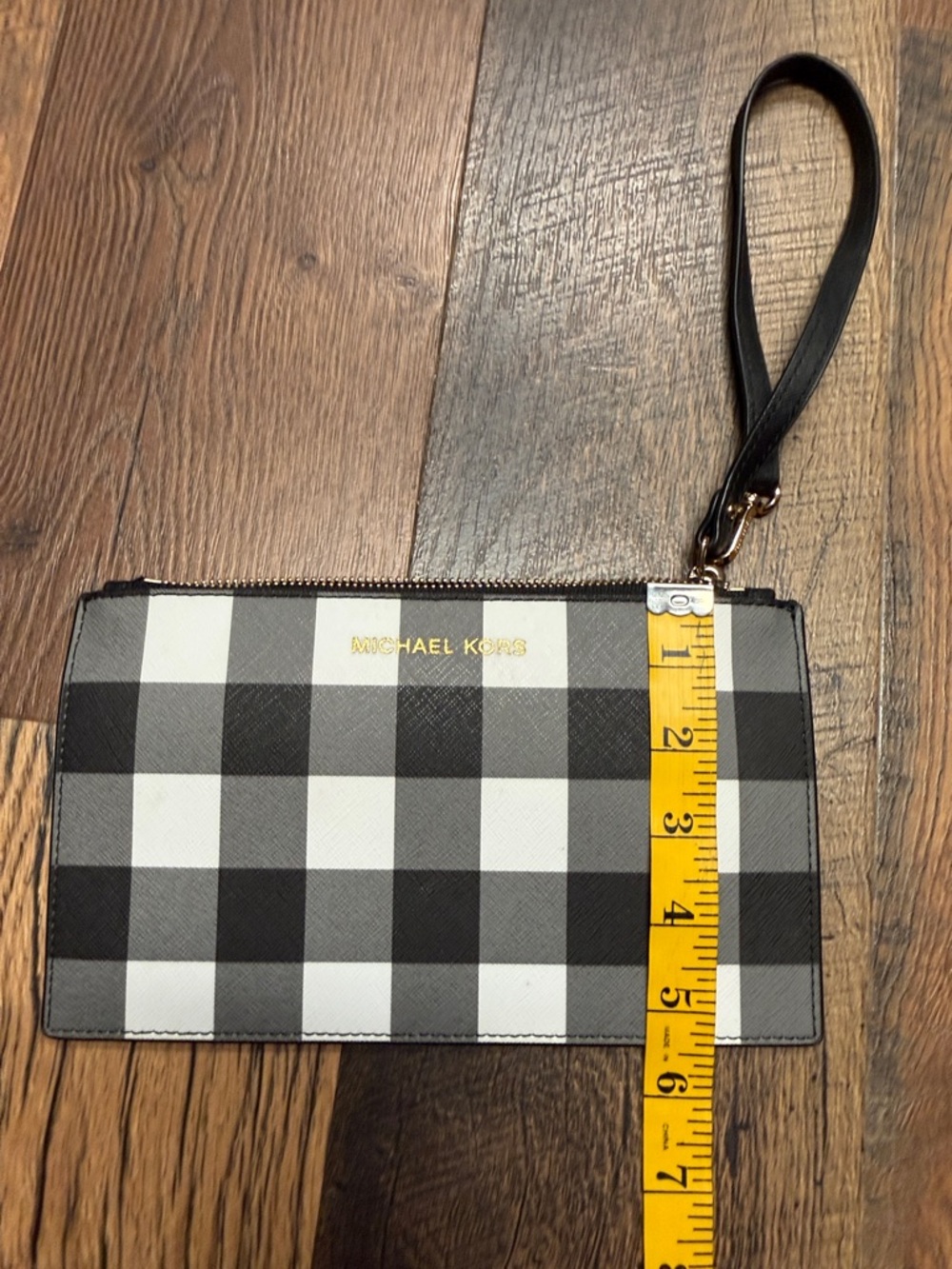 NWOT Vintage Michael Kors Black and White Checkered Wristlet Pouch - Picture 8 of 8